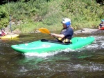 KAJAKOVÁ ŠKOLA HORNÍ JIZERA, Perfektní a pohodový tým padlerů :-) Škoda že nevyšla předpověd ohledně deště a tak jsme jen hoblovali Kamenici a Jizeru a pilovali techniku. Nezbývá mi než všechny účastníky pochválit. Mára - fotografie 34