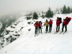 Skialpinistický přechod Krkonoš, Těsně po Novém roce jsme se vydali na přechod Krkonoš z Dolních Míseček až do Janských Lázní. Počasí úkázalo svoji drsnější tvář, přesto v týmu vládla naprostá pohoda. Večer ve finské kádi také neměl - fotografie 18