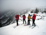 Skialpinistický přechod Krkonoš, Těsně po Novém roce jsme se vydali na přechod Krkonoš z Dolních Míseček až do Janských Lázní. Počasí úkázalo svoji drsnější tvář, přesto v týmu vládla naprostá pohoda. Večer ve finské kádi také neměl - fotografie 74