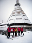 Skialpinistický přechod Krkonoš, Těsně po Novém roce jsme se vydali na přechod Krkonoš z Dolních Míseček až do Janských Lázní. Počasí úkázalo svoji drsnější tvář, přesto v týmu vládla naprostá pohoda. Večer ve finské kádi také neměl - fotografie 97
