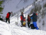 SKIARENÁ RIEDINGTAL LEDEN 2013, Tradiční skupina vedená Alešem se letos opět rozrostla, ale i tak jsme si to báječně užili, všichni. Rozdělili jsme se na 2 party: první parta honících psů s Márou a druhá blondýny s Hanzem. Prostě bá - fotografie 65