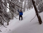 SKIALPINISTICKÝ VÍKEND V KRKONOŠÍCH tentokrát ze ŠPINDLU, Tak to byla opravdová zima! mrtě nového sněhu, vysoká lavinovka 3-4, ale náladička v týmu bezvadná. Využili jsme pohostinnosti Martinovky a dali si KRNAPEM povolené trasy v Údolí Bílého Labe a na Labs - fotografie 17