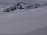 DACHSTEIN SKIALP - PRO OPRAVDOV� D�MY, Po�as� stra�ilo a vypadalo, �e nebude nic moc, ale nakonec jsme si to mysl�m v�ichni dost u�ili, v�etn� ochotn�ho Richarda (jeden z nejlep��ch chata�� co zn�m). - fotografie 63