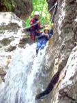 Rafting Soča na yukonech s možností kanyoningu, Nádherné počasí, příjemná voda a ještě lepší partička, co víc k tomu dodat? Zkuste to taky.... - fotografie 16