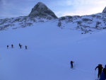 DACHSTEIN - SKIALPOVÁ KLASIKA 2016, Počasí jako na horách, všech 7 druhů (od 5 min vichřice až po sluncem prozářenou sobotu, a v neděli jsme byli jak v laboratoři alpského počasí, a viděli, jak se pomalu blíží fronta). Pro nepříznivou l - fotografie 28