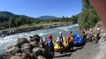 RAFTING VE FRANCII NA YUKONECH, Moc hezk� akce na b�je�n�ch �ek�ch. Po�as� p��lo, n�lada dobr� a �eky a p��roda v�e n�dhern�... - fotografie 12