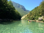 BOSENSKÉ ŘÍČNÍ KRASAVICE, Krásná akce v ještě nádhernějším prostředí, tyrkysově modrozelená voda, bíle štíty hor, slunce, a výběr luxusních úseků řek... - fotografie 29