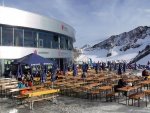 STUBAI - Podzimn� rozly�ov�n�, 4 dny nabit� ly�a�sk�m tr�ninkem, dlouh� i kr�tk� oblouk, carving akademie, excelentn� steaky a v�na, rakletovac� gril pln� vo�av�ho s�ra.... - fotografie 28
