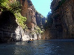 VODÁCKÁ EXPEDICE PANENSKÉ ŘEKY ALBÁNIE 2017, Jedna z těch nejlepších vodácko gurmánských expedic se opět vyvedla. Přidali jsme nové úseky řek, nuikdo se letos neudělal, prohlédli jsme detailně ropná pole, nakoupily báječné sýry a vína, prostě pa - fotografie 108