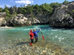 VODÁCKÁ EXPEDICE PANENSKÉ ŘEKY ALBÁNIE 2017, Jedna z těch nejlepších vodácko gurmánských expedic se opět vyvedla. Přidali jsme nové úseky řek, nuikdo se letos neudělal, prohlédli jsme detailně ropná pole, nakoupily báječné sýry a vína, prostě pa - fotografie 126
