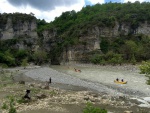 VODÁCKÁ EXPEDICE PANENSKÉ ŘEKY ALBÁNIE 2017, Jedna z těch nejlepších vodácko gurmánských expedic se opět vyvedla. Přidali jsme nové úseky řek, nuikdo se letos neudělal, prohlédli jsme detailně ropná pole, nakoupily báječné sýry a vína, prostě pa - fotografie 160