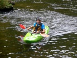 Kajaková škola Jizera - základní kurz, Přes samé pádlování, ani nebyl čas na focení. Progres byl ovšem markantní a i za této příjemné vody kolem 5,5 m3 to bylo moc fajn. - fotografie 9