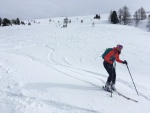 SKIALP ARÉNA RIEDINGTAL, Krásná zima jako v pohádce, jen kdyby v sobotu tolik nefičelo. A stejně jsme dali vrchol. A nedělní túra na prašanovou louku za bezvětří a dobré viditelnosti byla za odměnu. - fotografie 19