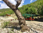 VODÁCKÁ EXPEDICE ALBÁNIE 2019, Nádherná porce jarní vody v exotické Albánii. - fotografie 57