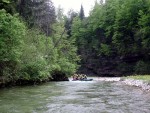 Rafting v Totes Gebirge, Lehčí raftingová akce na dvou hezkých řekách. Po sobotním sluníčky sice zapršelo, ale větší voda na Steyru byla všemi jednoznačně přivítána... - fotografie 23