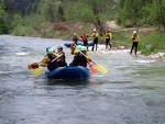 Rafting v Totes Gebirge, Lehčí raftingová akce na dvou hezkých řekách. Po sobotním sluníčky sice zapršelo, ale větší voda na Steyru byla všemi jednoznačně přivítána... - fotografie 65