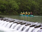 Rafting v Totes Gebirge, Lehčí raftingová akce na dvou hezkých řekách. Po sobotním sluníčky sice zapršelo, ale větší voda na Steyru byla všemi jednoznačně přivítána... - fotografie 97