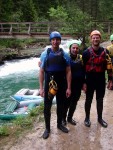 Rafting v Totes Gebirge, Lehčí raftingová akce na dvou hezkých řekách. Po sobotním sluníčky sice zapršelo, ale větší voda na Steyru byla všemi jednoznačně přivítána... - fotografie 110
