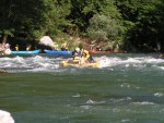 Na Yukonech za Vinetouem, Nejoblíbenější letní zahraniční vodácká akce. Trocha adrenalinu, exotiky v rámci Evropy, ale hlavně spousta slunce, koupání a pohody. - fotografie 62