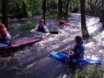 VAVŘINEC - záverečná prověrka a adrenalinový náhul, Počasí vyšlo skvěle, v sobotu bylo nad poměry vody hodně a neděle? no to byla klasická pohodička. Slunce, dobrá parta a tradičně skvělá vodácká zábava v Horních Krůtech přinesla všem skvělé zážitky. N - fotografie 38