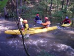 VAVŘINEC - záverečná prověrka a adrenalinový náhul, Počasí vyšlo skvěle, v sobotu bylo nad poměry vody hodně a neděle? no to byla klasická pohodička. Slunce, dobrá parta a tradičně skvělá vodácká zábava v Horních Krůtech přinesla všem skvělé zážitky. N - fotografie 51