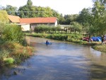 VAVŘINEC - záverečná prověrka a adrenalinový náhul, Počasí vyšlo skvěle, v sobotu bylo nad poměry vody hodně a neděle? no to byla klasická pohodička. Slunce, dobrá parta a tradičně skvělá vodácká zábava v Horních Krůtech přinesla všem skvělé zážitky. N - fotografie 74