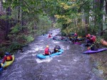 VAVŘINEC - záverečná prověrka a adrenalinový náhul, Počasí vyšlo skvěle, v sobotu bylo nad poměry vody hodně a neděle? no to byla klasická pohodička. Slunce, dobrá parta a tradičně skvělá vodácká zábava v Horních Krůtech přinesla všem skvělé zážitky. N - fotografie 129