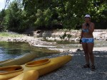 LETN FRANCOUZSK POHODA NA EKCH Gard, Tarn, Herault a Ardeche, Skvl slunen poas na rozdl od detivch ech, jin temperament a b zpasy, skvl vno, ndhern eky, przran a tepl voda, no prost pohoda jak m bt... - fotografie 162
