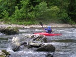 FOTKY Z KAJAKOVÝCH ŠKOL ROKU 2006, Po celé léto se jezdilo, jak na Sázavě tak především na Jizeře. Přinášíme pár fotek, které se k nám dostali... - fotografie 26
