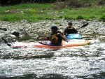 FOTKY Z KAJAKOVÝCH ŠKOL ROKU 2006, Po celé léto se jezdilo, jak na Sázavě tak především na Jizeře. Přinášíme pár fotek, které se k nám dostali... - fotografie 38