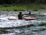 FOTKY Z KAJAKOVÝCH ŠKOL ROKU 2006, Po celé léto se jezdilo, jak na Sázavě tak především na Jizeře. Přinášíme pár fotek, které se k nám dostali... - fotografie 49