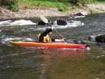 FOTKY Z KAJAKOVÝCH ŠKOL ROKU 2006, Po celé léto se jezdilo, jak na Sázavě tak především na Jizeře. Přinášíme pár fotek, které se k nám dostali... - fotografie 63
