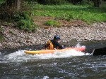 FOTKY Z KAJAKOVÝCH ŠKOL ROKU 2006, Po celé léto se jezdilo, jak na Sázavě tak především na Jizeře. Přinášíme pár fotek, které se k nám dostali... - fotografie 71
