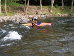 FOTKY Z KAJAKOVÝCH ŠKOL ROKU 2006, Po celé léto se jezdilo, jak na Sázavě tak především na Jizeře. Přinášíme pár fotek, které se k nám dostali... - fotografie 74