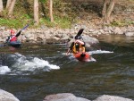 FOTKY Z KAJAKOVÝCH ŠKOL ROKU 2006, Po celé léto se jezdilo, jak na Sázavě tak především na Jizeře. Přinášíme pár fotek, které se k nám dostali... - fotografie 99