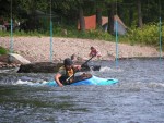 FOTKY Z KAJAKOVÝCH ŠKOL ROKU 2006, Po celé léto se jezdilo, jak na Sázavě tak především na Jizeře. Přinášíme pár fotek, které se k nám dostali... - fotografie 105