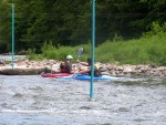 FOTKY Z KAJAKOVÝCH ŠKOL ROKU 2006, Po celé léto se jezdilo, jak na Sázavě tak především na Jizeře. Přinášíme pár fotek, které se k nám dostali... - fotografie 108