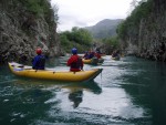 FOTKY Z EXPEDICE: SQIFERIA DISCOVERY, Výborná parta zkušených vodáků a zparchanťelé počasí v podobě zmrzlíků na jižním balkáně.... Co řeka to perla, voda supermax, totální pohoda až na tu kosu a po kopcích sníh... - fotografie 126