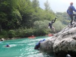 RAFTING, CANYONING a HYDROSPEED v Julských Alpách, Počasíčko, stejně jako parta bylo super. Vody akorát a zážitků milion. Prostě báječná kombinace. - fotografie 13