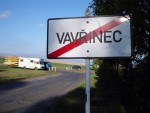 VAVŘINEC 2008 - to byl mazec!, Letošní avizované hezké počasí přilákalo kvanta vodáků a trať byla postavena naprosto úžasně. Větší skoky, víc adrenalinu, víc lidí, zkrátka Vavřinec byl opravdový MAZEC! - fotografie 139