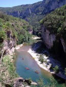 Foto 2: LETNÍ FRANCOUZKÁ POHODA NA ŘEKÁCH - GARD, TARN, ARDECHE A HERAUL - vodácký zájezd na kánoích s dopravou a polopenzí